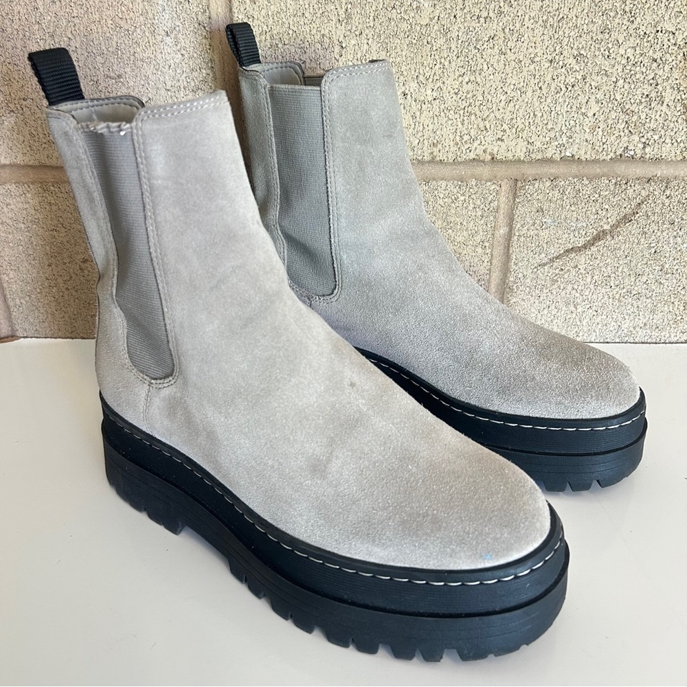 Marc Fisher Women’s Sz 8.5M ML Pauline Boots Gray Suede Platform Combat